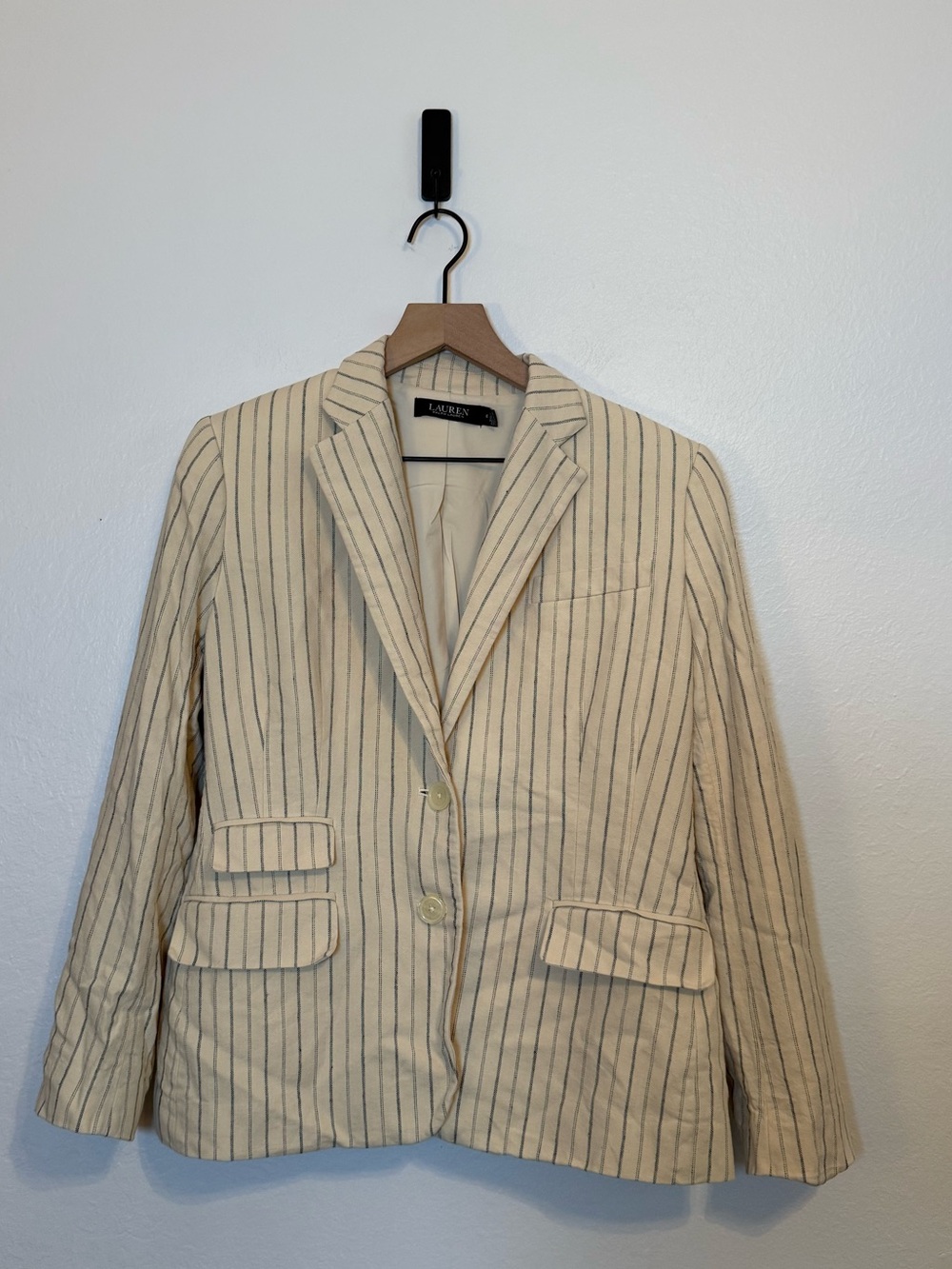 Lauren Ralph Lauren Pinstripe Linen and Viscose Blend Blazer - Picture 2 of 6
